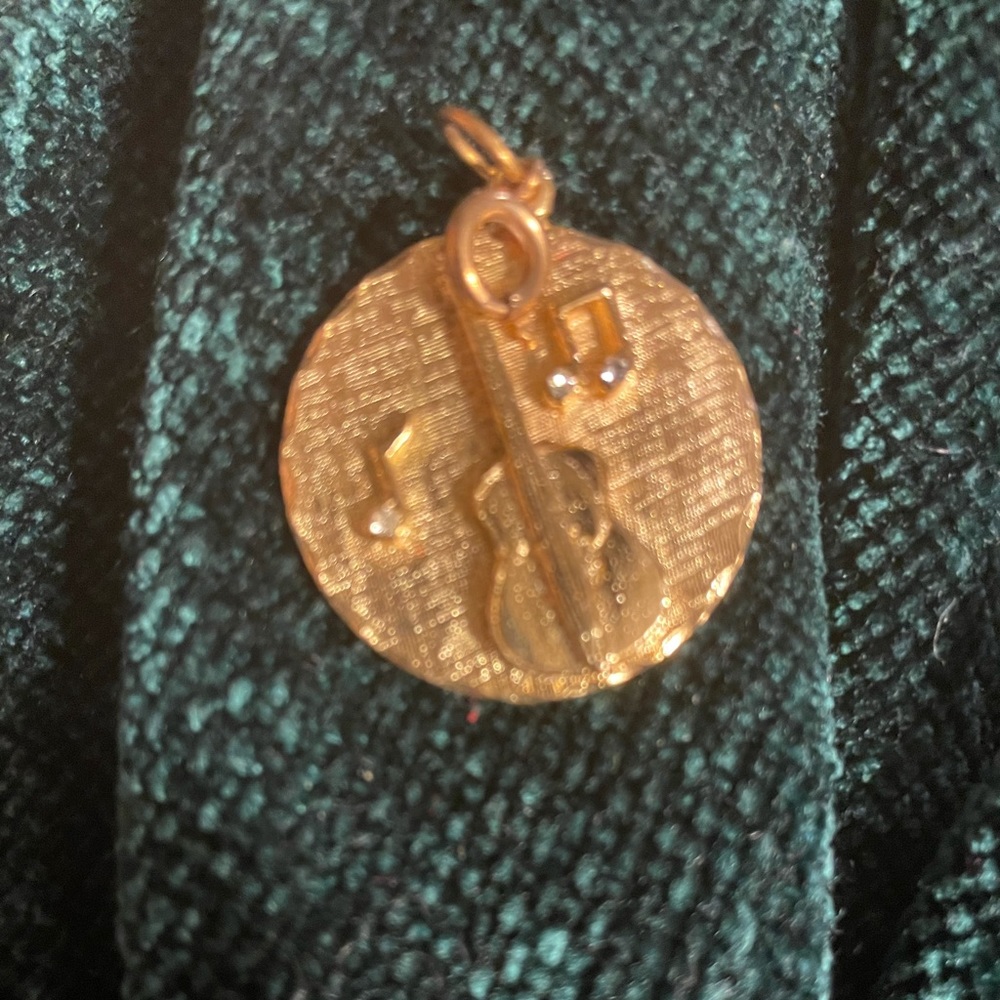 Vintage Gold Music Pendant
